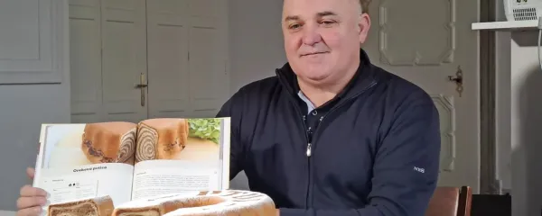 Srečko Rajh je potice spekel po receptu iz knjige Društva kmetic 
Slovenska Bistrica Po domu zadiši, ko kuhaš naše jedi.