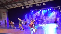 Velika  dvorana ŠC Šempeter Vrtojba je dom domačih rokometašic in kotalkarskega kluba Kristal,  ki je te dni 
navdušil z novoletno revijo. 