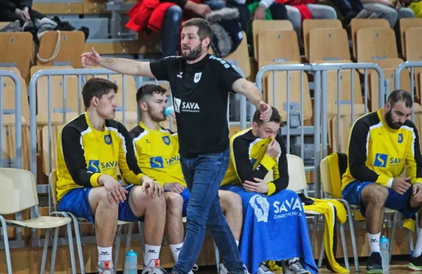 Uroš Rapotec bo znova vodil člansko ekipo Kopra.