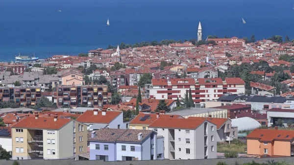 Trg nepremičnin letos čaka kar nekaj sprememb. Kako bodo te vplivale na prodajo ter cene stanovanj in hiš? 