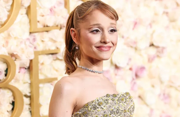 Ariana Grande je novico  razkrila na podelitvi zlatih globusov.