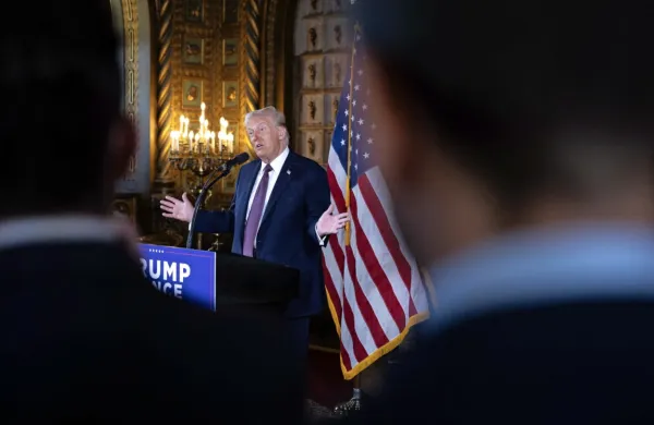 Donald Trump ne izključuje uporabe vojaške sile za prevzem 
nadzora nad Grenlandijo in Panamo