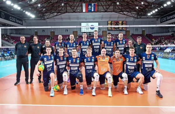 ACH Volley je s Kanalcem Janijem Kovačičem (peti z leve v prvi vrsti) velik favorit za osvojitev že svoje 15. 
pokalne lovorike v Sloveniji. 