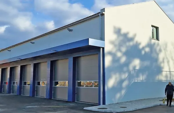 Vseslovenski center za velike požare je del centra za zaščito in 
reševanje 