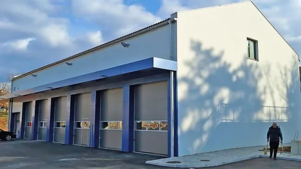 Vseslovenski center za velike požare je del centra za zaščito in 
reševanje 