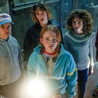 Letos bodo oboževalci dočakali še sklepno sezono televizijskega fenomena Stranger Things, točnega datuma premiere sicer še ni.