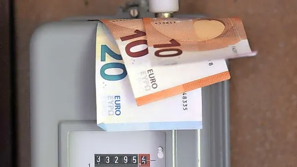 Koliko bo treba odšteti za omrežnino in po katerem sistemu?