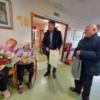 Znana idrijska frizerka Marija Bratu&scaron; - Mici praznuje 100 let (FOTO)
