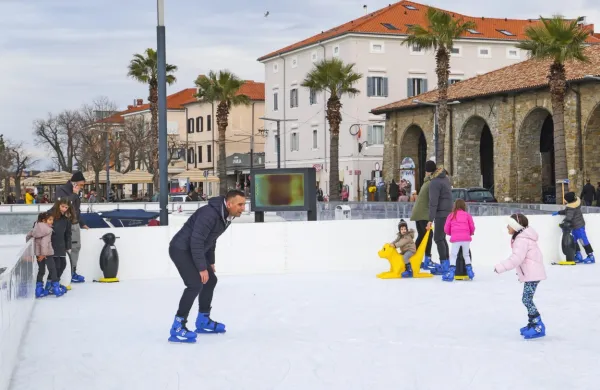 Drsališče v Kopru je zasedalo kar 800 kvadratnih metrov površine. 
Letos so zaznali 2000 obiskovalcev več kot leto poprej. 