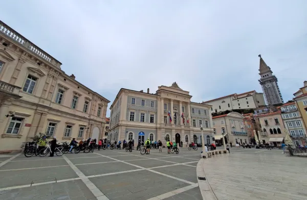 Domači turisti so največkrat prenočili v Piranu.