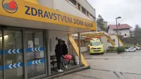 V uvodnem tednu je  dodatno ambulanto obiskalo kar 300 
občanov. 