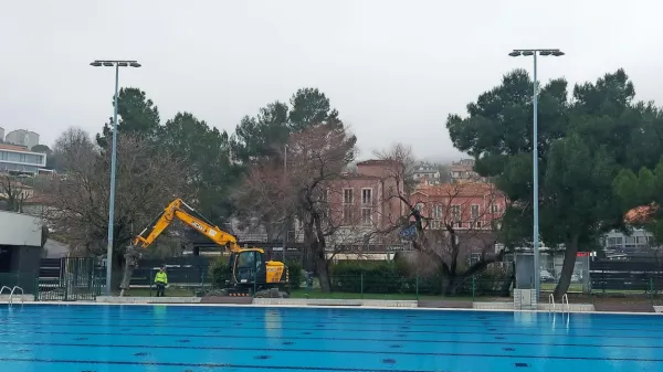 Na starem žusternskem kopališču se vendar premika