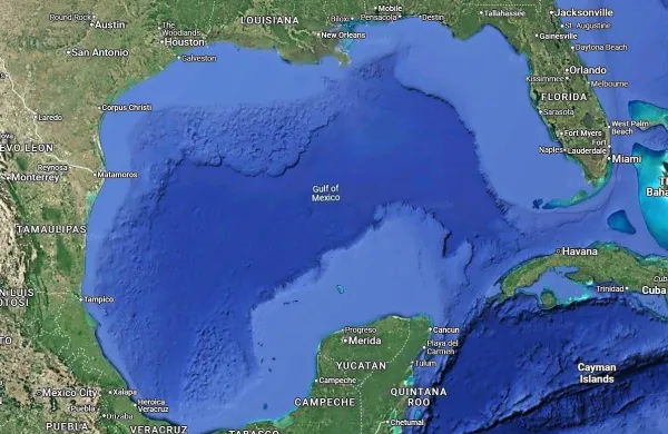 Mehiški zaliv bo v Googlovih zemljevidih po novem Ameriški 
zaliv.