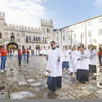 Štumpf prevzel koprsko škofijo v upravljanje (FOTOGALERIJA)