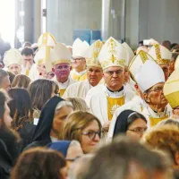 Štumpf prevzel koprsko škofijo v upravljanje (FOTOGALERIJA)