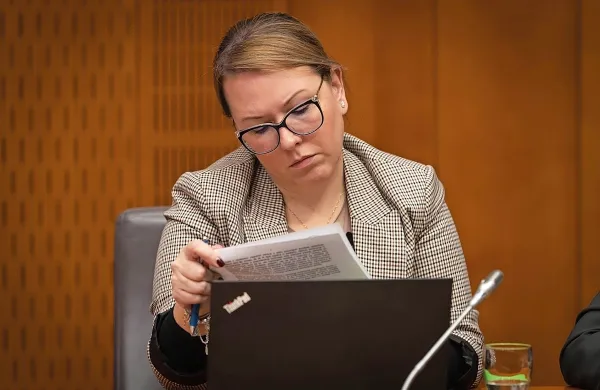 “Ne želimo si sprejemanja zakonov, ki bi bili na koncu neučinkoviti 
za kmete in za potrošnike,” je poudarila ministrica Mateja 
Čalušić.