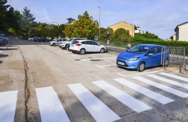 536 anket o parkirnem režimu v Olmu in Prisojah