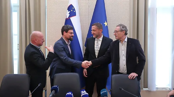 Javni uslužbenci so ob izračunih bistveno manj zadovoljni, kot so 
bili pogajalci ob sklenitvi dogovora o plačni prenovi.