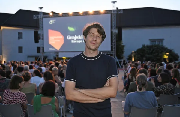 V ekipi ustvarjalcev filma Fiume o morte! je tudi direktor fotografije Gregor Božič. V Rotterdamu so  v 
tekmovalnem programu kratkih filmov tiger prikazali tudi njegov  dokumentarno-igrani film  Navadna hruška.   