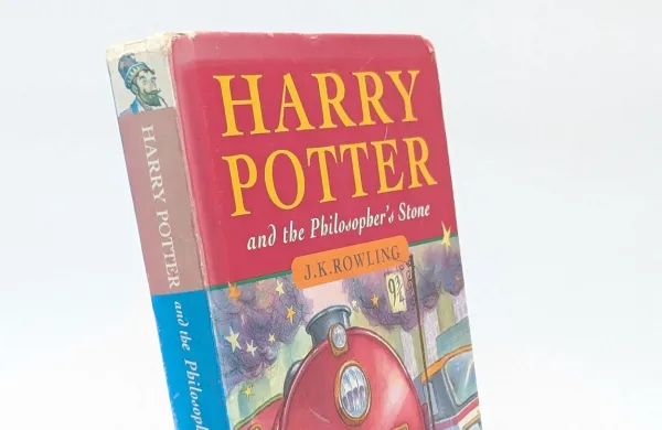 Prva izdaja Harryja Potterja prodana za več kot 21.000 evrov
