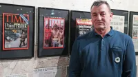 Fikreta Alića je svetovna javnost spoznala 17. avgusta 1992, ko je 
podoba izmučenega, do kosti shiranega človeka izza bodeče žice 
taborišča Trnopolje v Bosni in Hercegovini izšla na naslovnici 
revije Time in osupnila svet.
