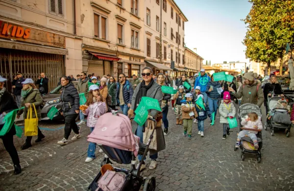 Od postaje do postaje se je med  Goricama sprehodilo več generacij pohodnikov.  