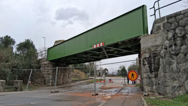 V  civilni zaščiti  novogoriške  mestne  občine  ob ponovni  zapori  
ceste  napovedujejo  dodatne  ukrepe  in  postavitev  dodatnih  portalov.   