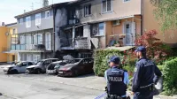 Razdejanje  v  Vodopivčevi  ulici  v Kopru  po  nočnem  divjanju  
ognjenih  zubljev  9.  maja lani 