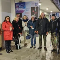 

Že vrsto let so vrata Gledališča Koper odprta za  ranljive skupine, ki na predstave prihajajo  tudi v okviru dejavnosti koprskega območnega združenja Rdečega križa. 

