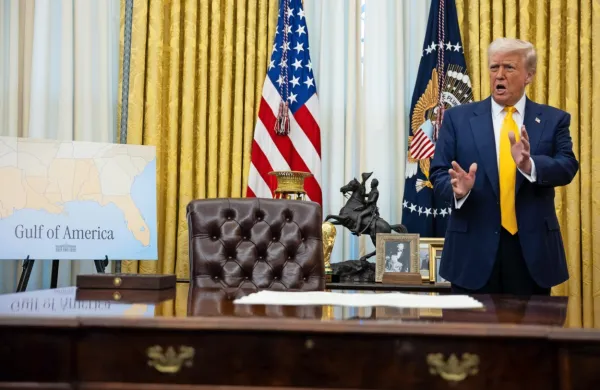 50 odtenkov oranžne: nova teorija o Trumpovem obrazu