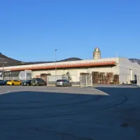 Tudi v coni Meblo so razlike v urejenosti posameznih delov zelo 
odvisne od  skrbnosti posameznih podjetnikov.