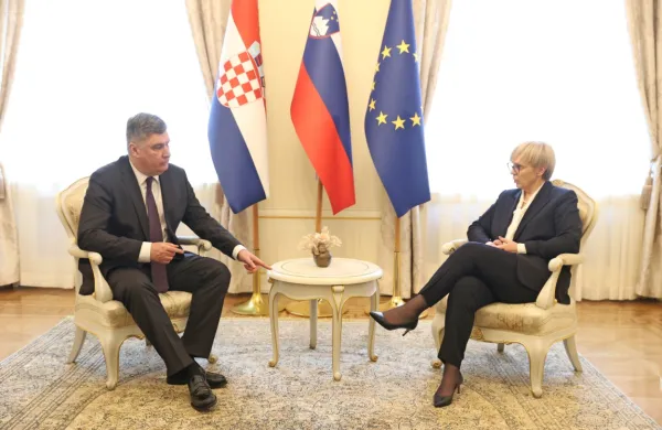 Hrvaški predsednik Zoran Milanović in slovenska predsednica 
republike Nataša Pirc Musar