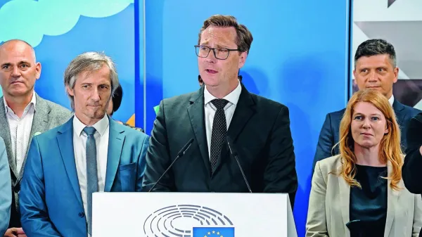 Vladimir Prebilič je pred dilemo - ostati v Bruslju ali se vrniti 
domov.