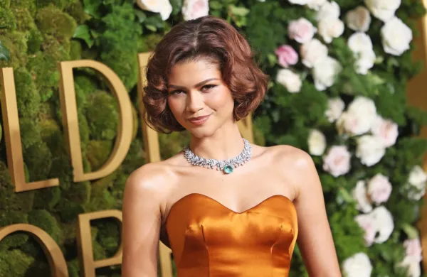 Igralski zasedbi   se v petem delu filmske franšize pridružuje 
Zendaya.