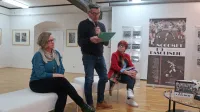 O prevodu knjige so spregovorili novinarka Majda Širca, programski vodja GO!2025 Stojan Pelko in prevajalka Daša Perme Jurjavčič. 

