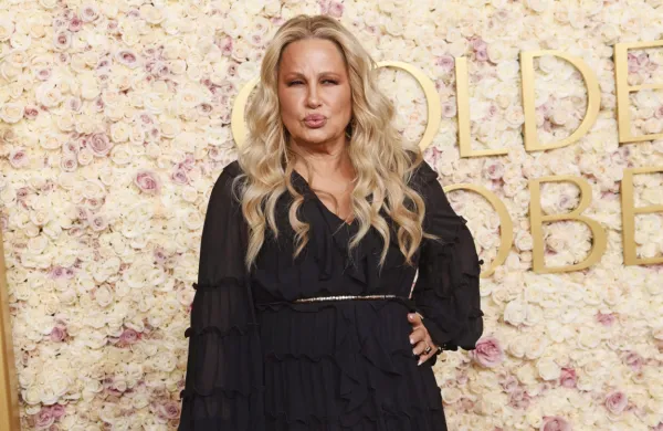 Jennifer Coolidge je priznala, da je spala z več kot 200 moškimi.