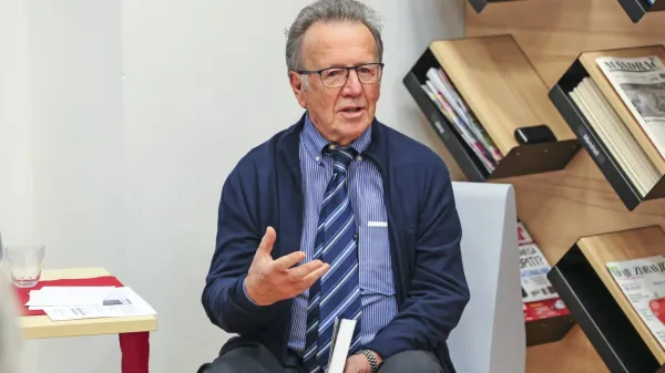   Alojz Rebula nikomur v družini ni povedal, da je prevedel 
Jadranski iredentizem,  je razkril urednik slovenskega predova 
knjige Igor Tuta. 