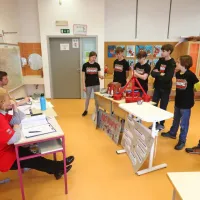 V Kopru mladi danes i&scaron;čejo re&scaron;itve s pomočjo robotov (FOTO)