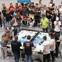 V Kopru mladi danes i&scaron;čejo re&scaron;itve s pomočjo robotov (FOTO)