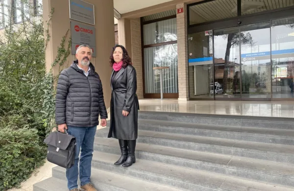 Sindikalista Sašo Ristič (SKEI) in Evelin Tožbar (KNSS Neodvisnost) 
opozarjata, da Cimos pri pripravi  programa preseženih delavcev 
čaka še veliko dela.   