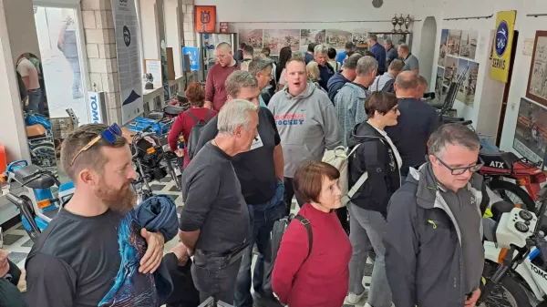  Muzej Tomosove zgodovine bo kmalu pretesen za vse obiskovalce 
in razstavljene mopede, saj se zbirka vztrajno širi.  