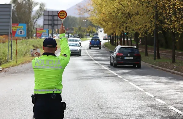 Najhujši kršitelji cestnoprometnih predpisov lahko ostanejo brez vozniškega dovoljenja ali brez avtomobila.  