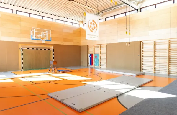 Prenovljena telovadnica Osnovne šole Kozara. 