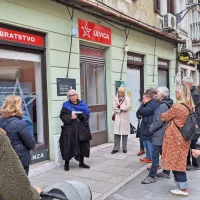 (SVETOVNI DAN POEZIJE) Poezija znova razsvetljuje koprske izložbe in mimoidoče