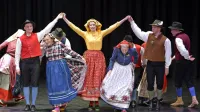 Med folklornimi skupinami se je predstavilo tudi novogoriško 
folklorno društvo Gartrož.