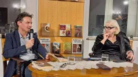 Neven Ušumović je s  kolegico s Foruma Tomizza Ireno Urbič 
spregovoril o vstopanju v druge jezike.  