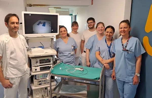 Gastroenterološki oddelek v šempetrski bolnišnici se je okrepil 
tudi z novim holangioskopom, ki omogoča neposredno vizualizacijo žolčnih poti.



