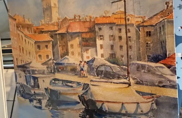 Ogorčena bralka nam je v uredništvo poslala fotografijo te 
razglednice, na kateri je po njenem upodobljena Izola, ob njej pa 
napis Piran.