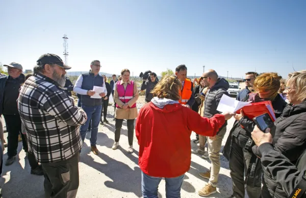 Gradnja težko pričakovane serminske vpadnice se zamika za &scaron;tiri mesece, prihodnje poletje v slovenski Istri brez vinjete