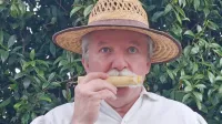 Marino Kranjac med igranjem na nunalce